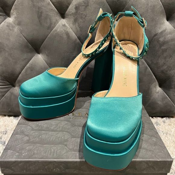 NEW Azalea Wang Teal Studded Closed Toe Platforms Size 9 - Picture 9 of 14